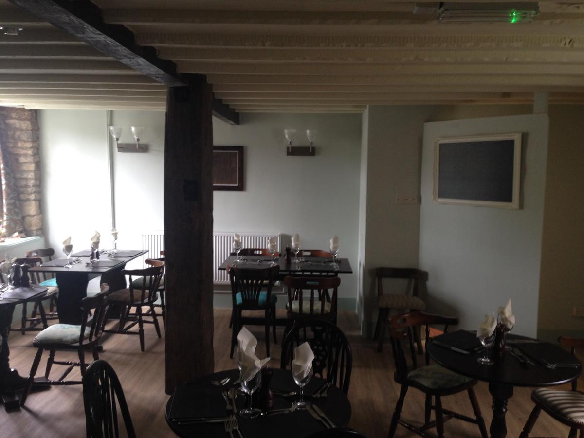 Mildmay Arms Queen Camel 外观 照片